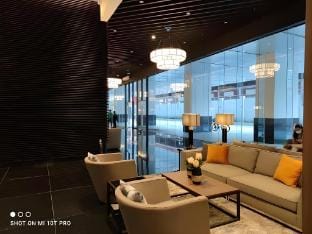 Makati Air 57F; double-beds, 4pax, good location Vacation rental in Makati