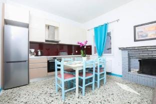 Corfu Seaside Cottage - Private Garden Retreat Vacation rental in Gouvia