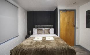 City Centre 2min | Self Check-In | Smart TV | WiFi Apartment in Sheffield