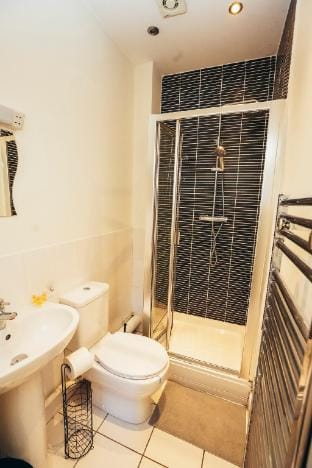 City Centre | Smart TV | Self Check-In | Parking Apartment in Derby