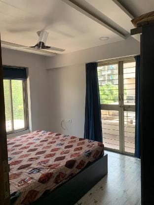 ZeroThought Stays - 2BHK Luxurious Apartment Apartment in Pune