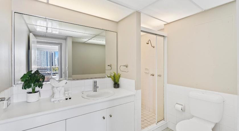 Moorings - HR Surfers Paradise Apartment in Surfers Paradise