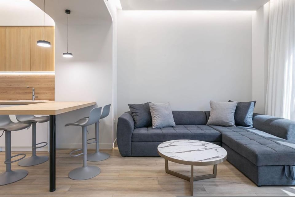 Porto Pireo 6th Floor Apartment in Pireas