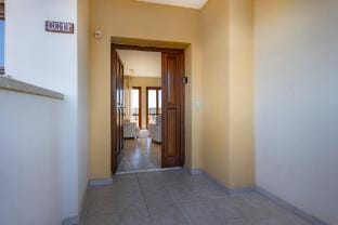Perfect getaway for 2 with shared pool Apartment in Kouklia