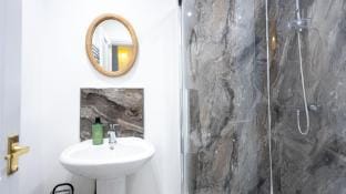 Cosy 2-Bed Townhouse in Stratford upon Avon Apartment in Stratford-upon-Avon