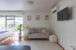 St Kilda Studio w/ Free Parking Vacation rental in Saint Kilda