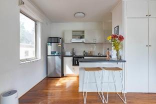 St Kilda Studio w/ Free Parking Vacation rental in Saint Kilda