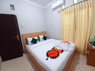 Homestay Syariah Monjali dekat JCM by Simply Homy Vacation rental in Special Region of Yogyakarta