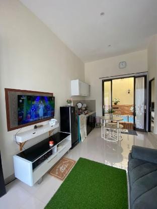 VILLA SHAFA BATU B (3 Kamar 4 Bed) Villa in Batu