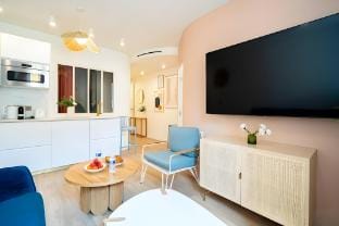 Beautiful 2bdr flat - Hyper centre St Tropez Apartment in Saint-Tropez