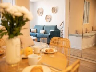 Nice 2 bed flat - Hyper centre St Tropez Apartment in Saint-Tropez