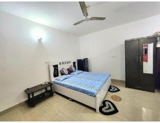 Sunrakh Bangar Apartments Apartment in Uttar Pradesh