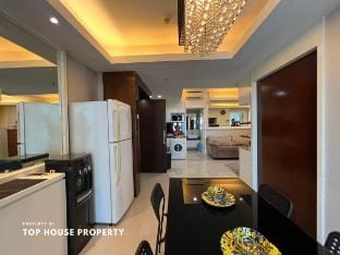Casa Grande 3 Bed Mall Kota Kasablanka Jakarta Vacation rental in South Jakarta City