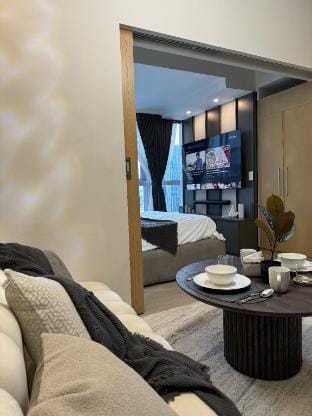 Stylish 1BR in BGC Near Airport with View - 17 Apartment in Makati