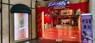 Supercozy kids-theme #8 Walk to i-City Park & Mall Apartment in Selangor, Malaysia