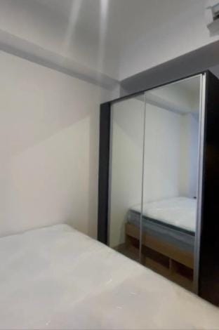 Studio Room at Apt Collins Boulevard City View! Apartment in West Java