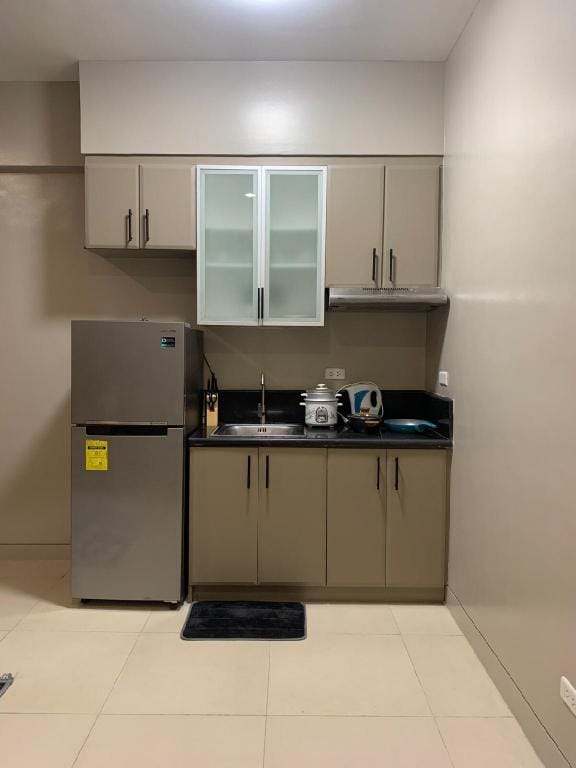 Modern Luxury Condo in Mckinley Apartment in Makati