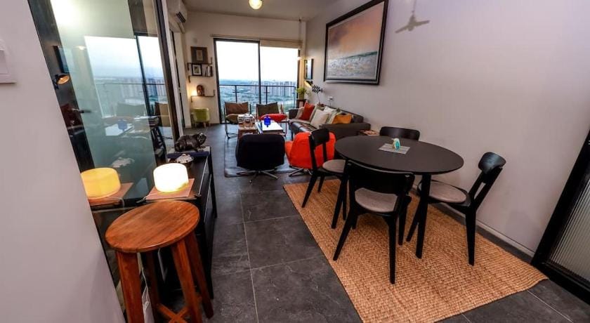 Relax  APT : Max Comfort Best View in CBD BSD Apartment in West Java