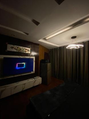 Luxury Studio Apt |Facing Eiffel Bahria Apartment in Lahore