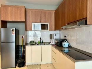 The Luxury Podium3R2B | 8pax @YPM103 Vacation rental in Kuching