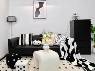CityHome-4 BRs, 2 Baths, People's Square, the Bund Apartment in Shanghai
