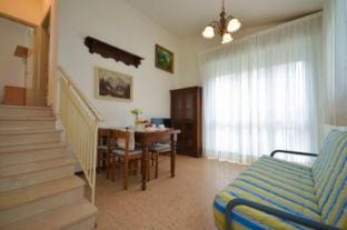 Flat in semi detached villa with private garden Apartment in Bibione