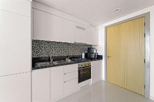 Silkhaus New Modern Studio In New Tower at Busines Apartment in Dubai