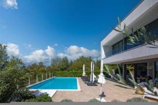 Villa LUXOR with heated pool Villa in Primorje-Gorski Kotar County
