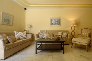 Hydras Chromata Apartment in Islands