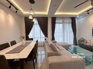 Austin Regency 2B2B | 3km to IKEA Aeon Tebrau Apartment in Johor Bahru