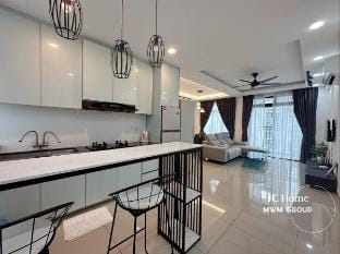 Austin Regency 2B2B | 3km to IKEA Aeon Tebrau Apartment in Johor Bahru