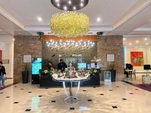 Cozy Cove in Venice Grand Canal McKinley Hill Villa in Makati