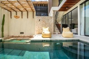 La Lina Villa - A Sunlit Sanctuary in Canggu Villa in North Kuta