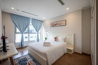 3 bedroom Luxury Landmark Home Apartment in Ho Chi Minh City
