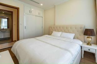 1 bedroom Landmark Plus Luxury Apartment in Ho Chi Minh City