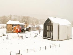 White Villas二世谷豪华别墅｜近滑雪场｜8人2卧2浴｜免费停车｜独立厨卫 Villa in Niseko