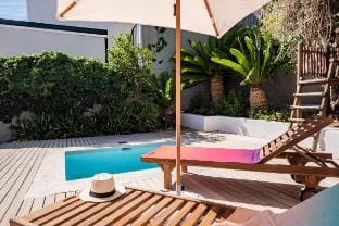 Modern Elegance Meets City Serenity at Meliora Villa in Sea Point