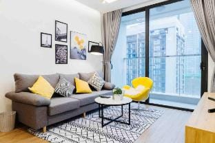 Vinhomes Metropolis Apartment - Lynn Homes Apartment in Hanoi