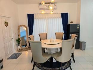 De Ramphueng, House near the Sea, Rayong Villa in Chon Buri Changwat