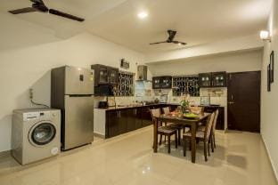 Bliss Villa, Luxury 4BHK with Private pool, Siolim Vacation rental in Goa, India