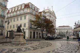 Casa do Pedro Lisbon South Bay Apartment in Lisbon District