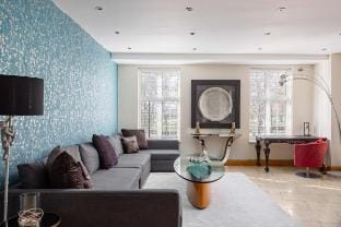 Park lane 4-bedrooms spacious Mayfair family house Vacation rental in City of Westminster