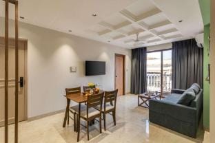 tisyastays | Olive 1BHK Pool & Gym, Close to beach Apartment in Candolim