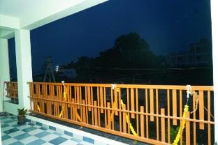 Mithra's Stays - 1bhk, 2bhk apartments Apartment in Tirupati