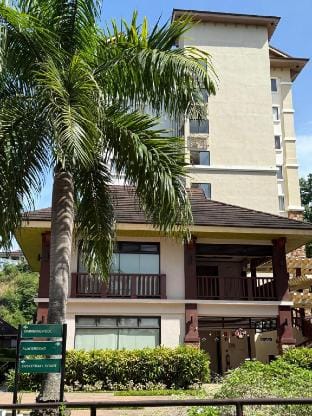 One Oasis Condo (w Free WIFI & Parking, Smart TV) Apartment in Cagayan de Oro