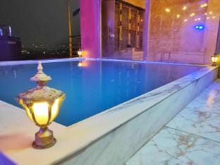 Hotel Wadhwani's Haveli Villa with Private Pool!  Villa in Mumbai