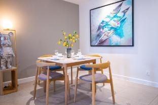 Suites 5*@ ZENITY Building, Pool&Gym & SG’s Heart Apartment in Ho Chi Minh City