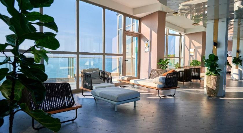 Beach-front•Equipped&Serviced-Apartment•SeaView Apartment in Pattaya City