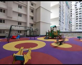 Newly Turnover ,Smartlock room with balcony  Apartment in Makati