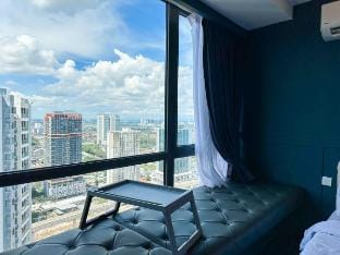 【New】R&F Luxury Studio | High Floor | Arcade Game Apartment in Johor Bahru